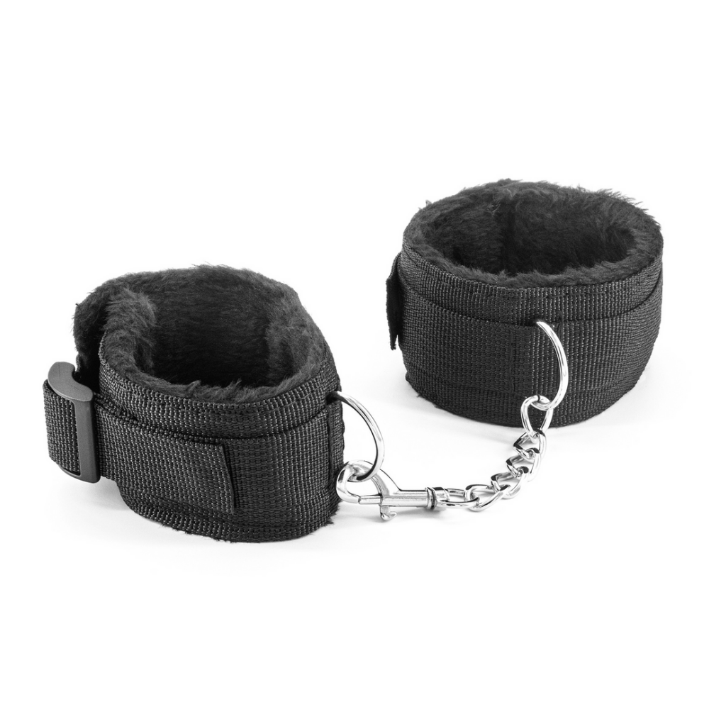 Master and Cummander - Kit de Bondage de 11 Piezas - Negro